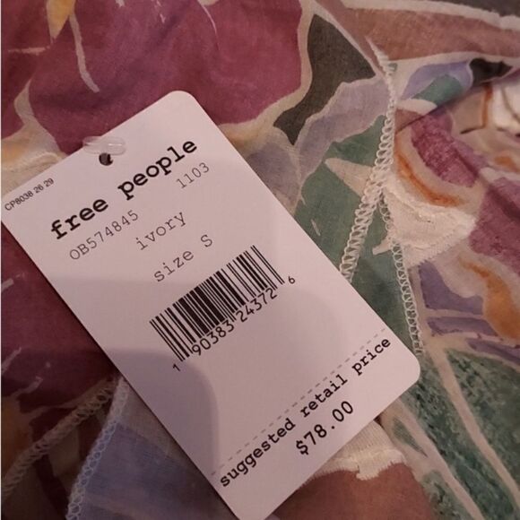 Free People Size S Annka Bubble Ivory Floral Ruffle One Shoulder Top NWT Sz S - Picture 4 of 6